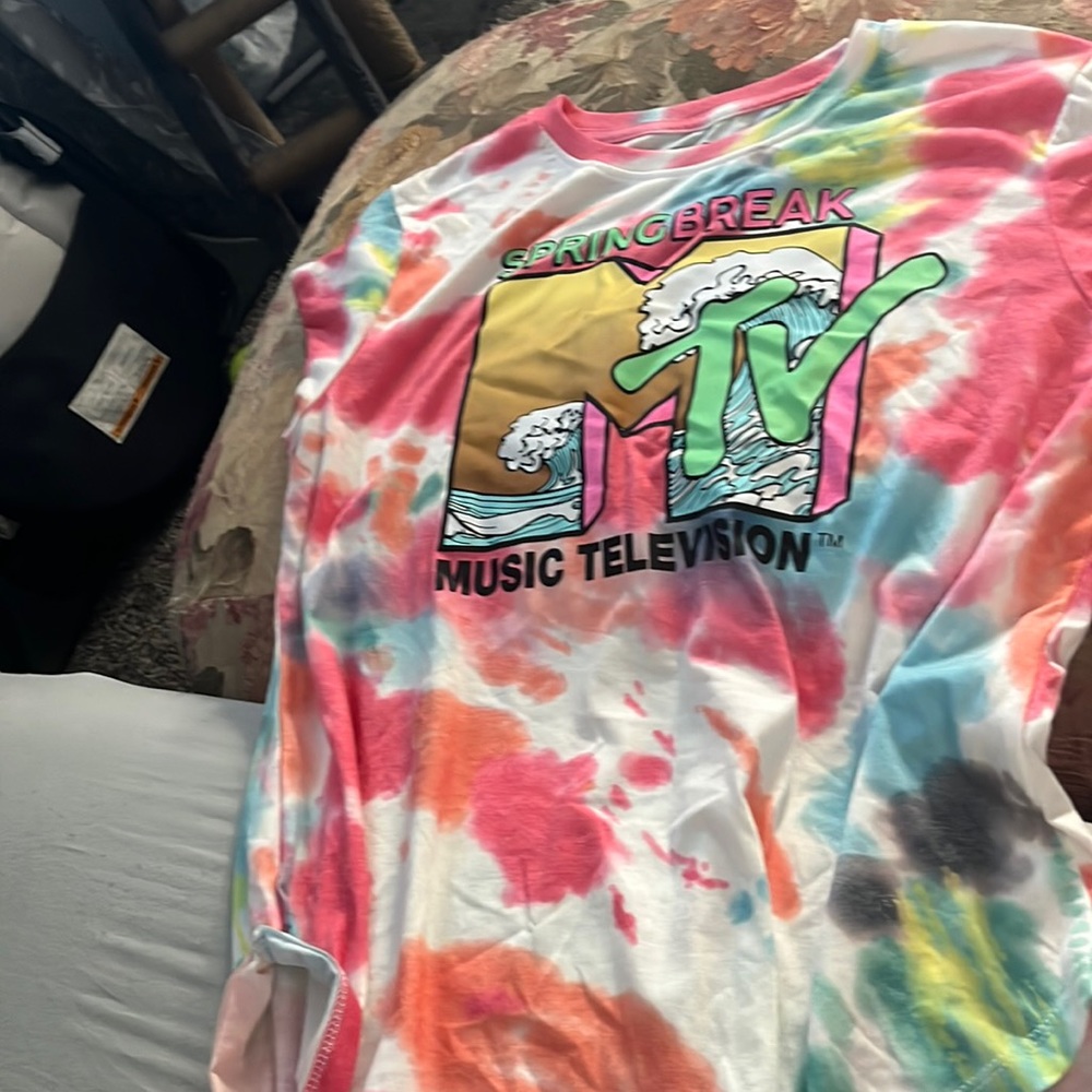MTV shirt never worn perfect condition